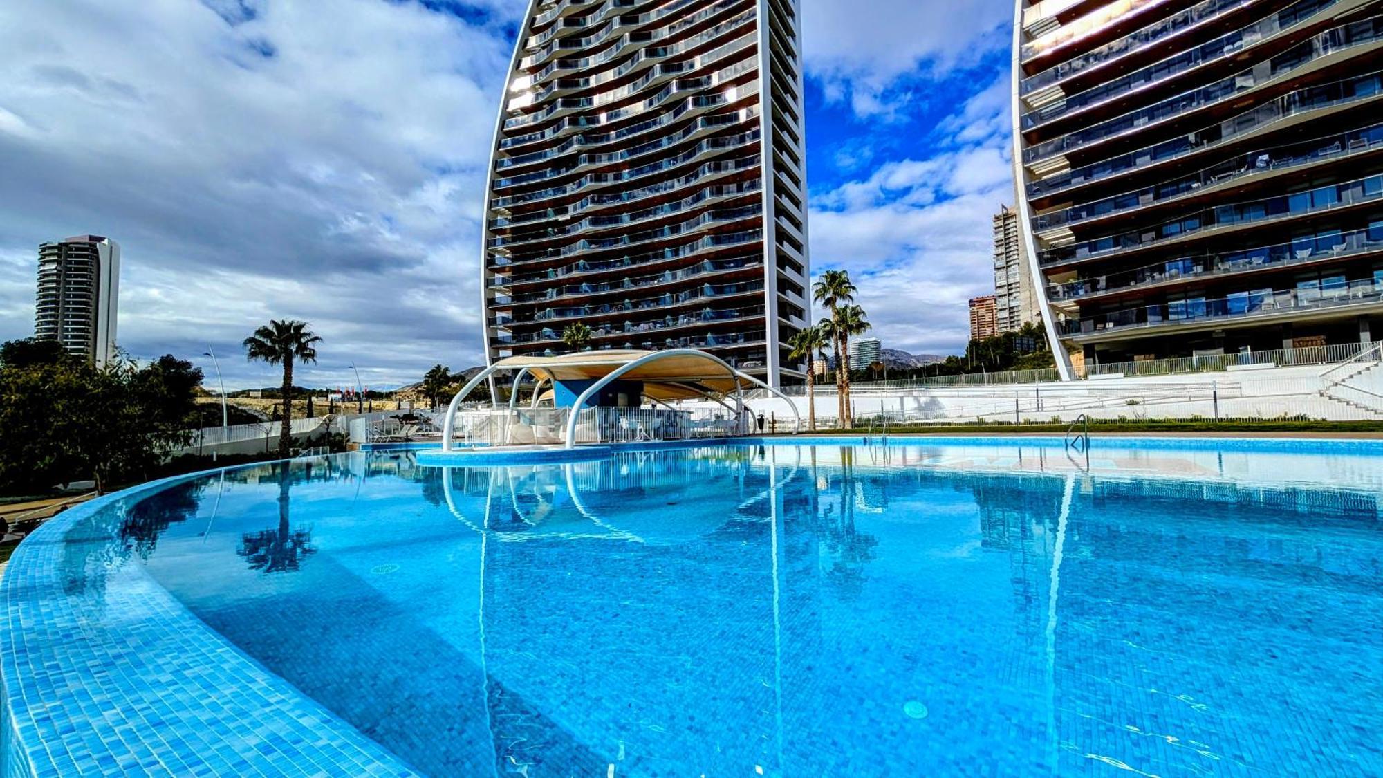 Sunset Waves Luxury Apartment Benidorm Buitenkant foto